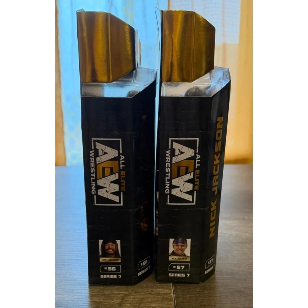 AEW Unrivaled Series 7 The Young Bucks Matt & Nick Jackson Action Figure Set